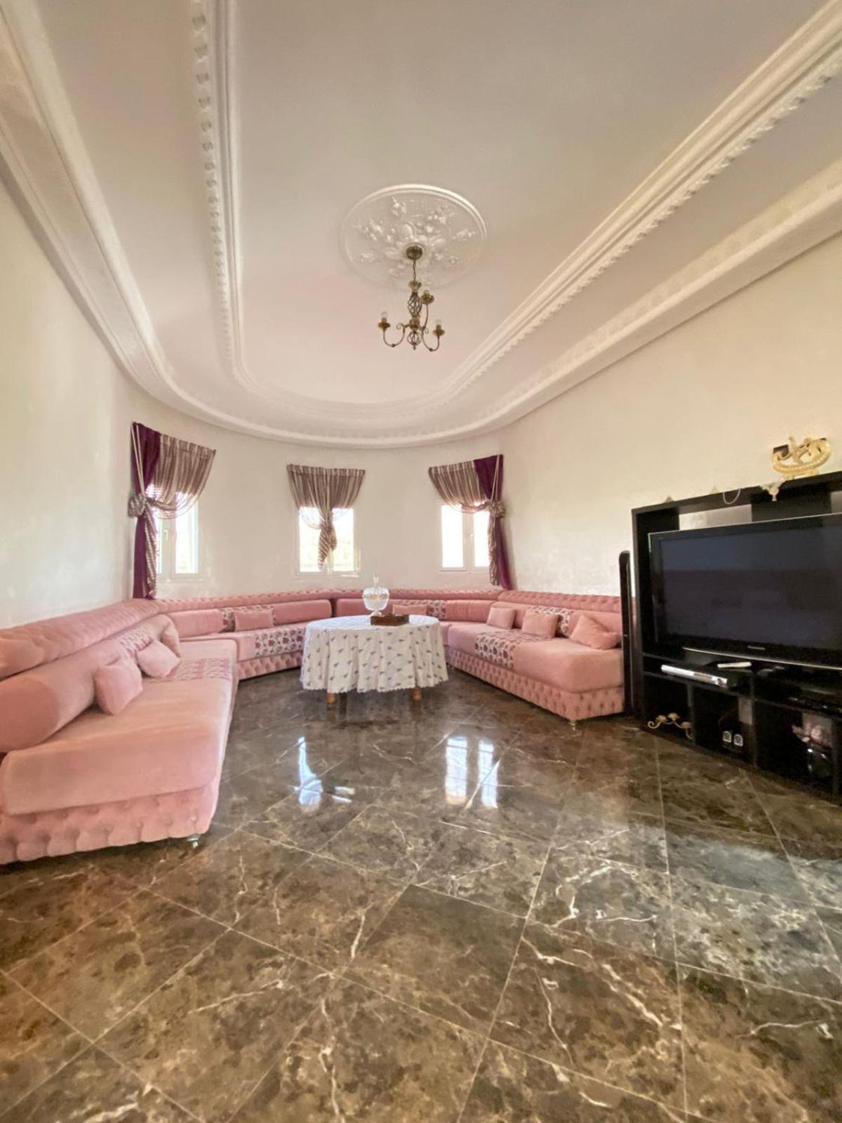 Villa Haja - Beautiful With A Private Pool! Imouzzer du Kandar