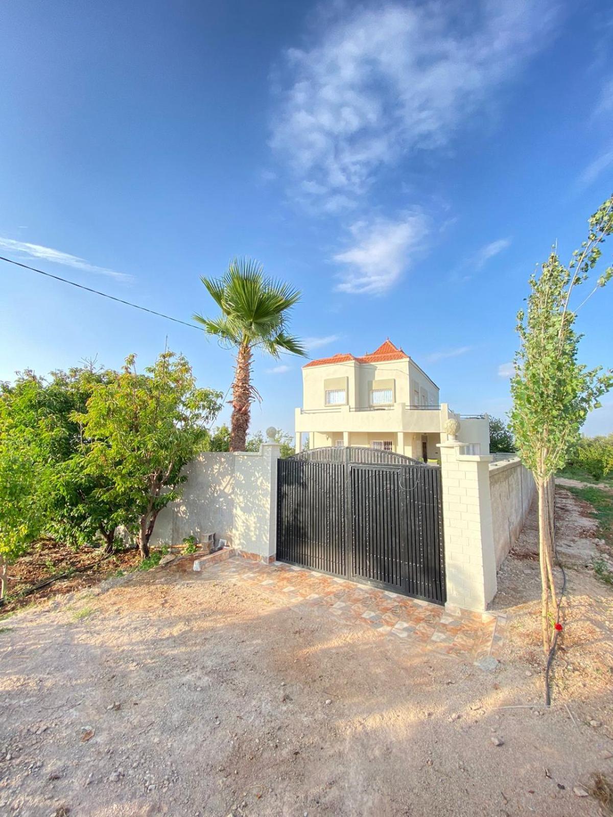 Haja - Beautiful With A Private Pool! *