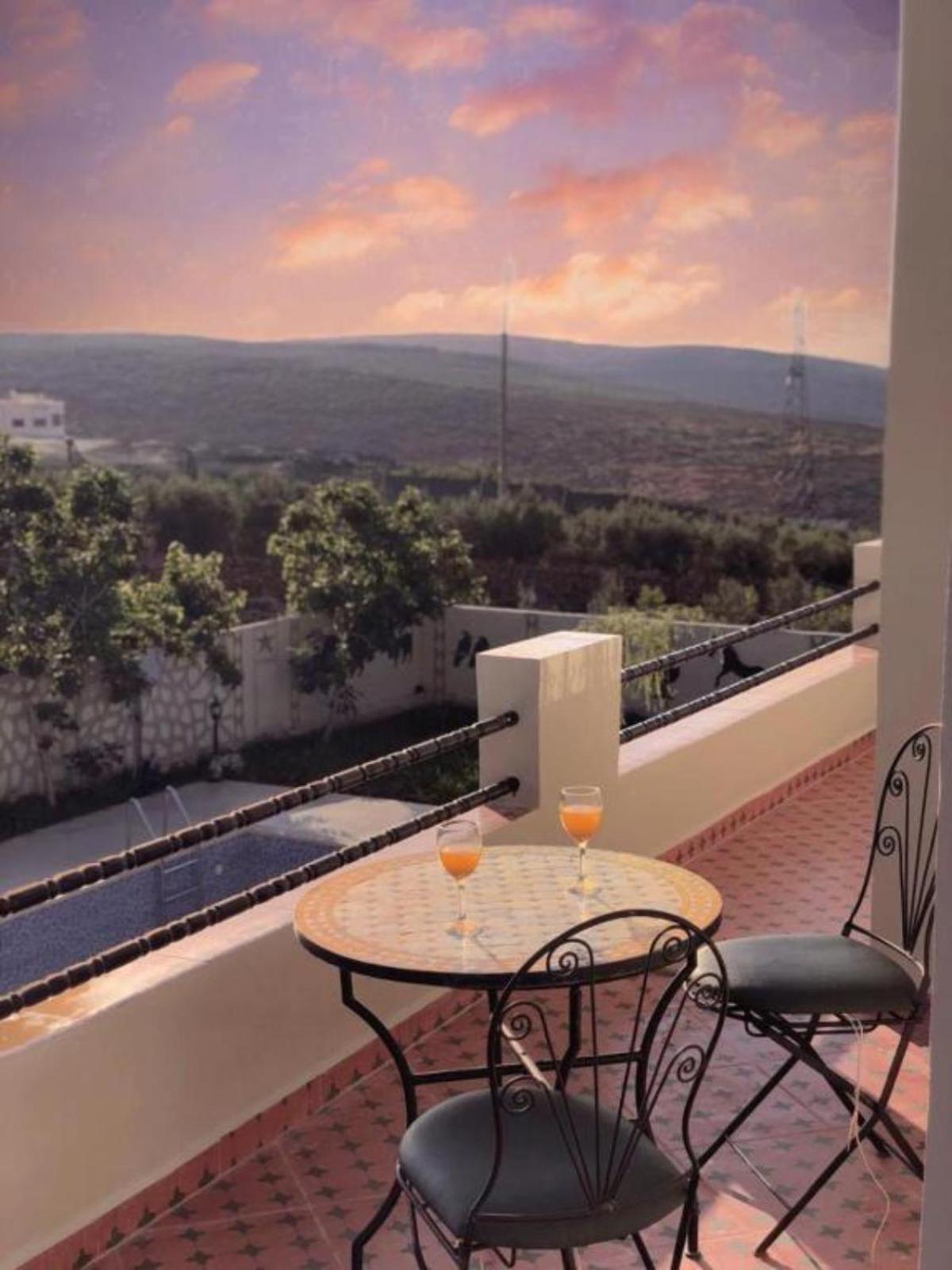Haja - Beautiful With A Private Pool!