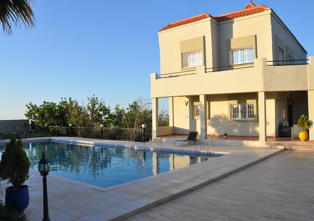 Villa Haja - Beautiful With A Private Pool! Imouzzer du Kandar