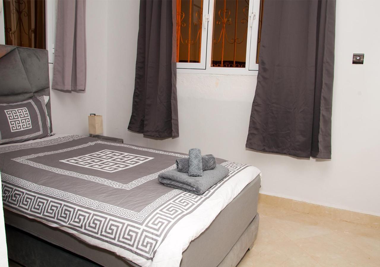 Haja - Beautiful With A Private Pool! *